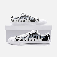 Load image into Gallery viewer, Women Zumk Design Low Top Casual  Sneaker
