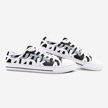 Load image into Gallery viewer, Women Zumk Design Low Top Casual  Sneaker
